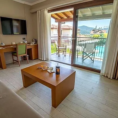 Renka & 3* Göcek
